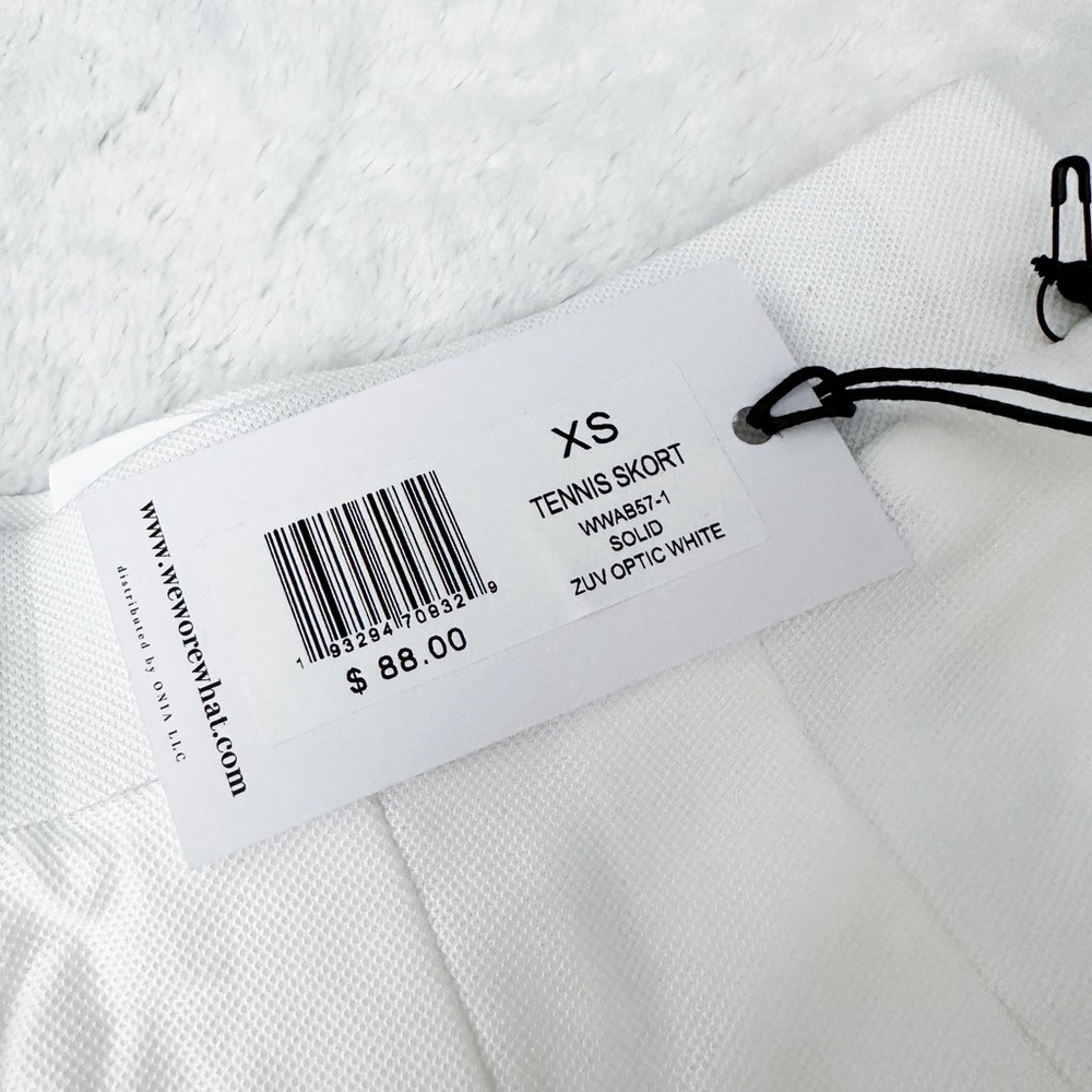 NWT- WEWOREWHAT Pleated High-Rise Stretch-Woven Tennis Skort -
Optic White - Picture 6 of 13